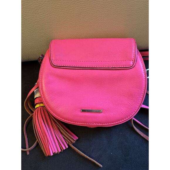 Rebecca Minkoff Mini Suki crossbody bag in a vibrant pink leather - Picture 5 of 11